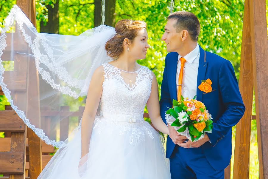 Wedding photographer Darya Samushkova (daryaleon). Photo of 31 July 2015