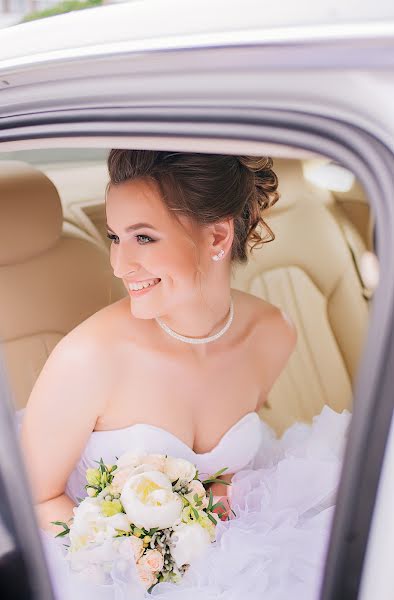 Photographe de mariage Aleksandra Shinkareva (divinephoto). Photo du 28 février 2017