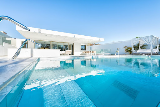 Villa avec piscine 1