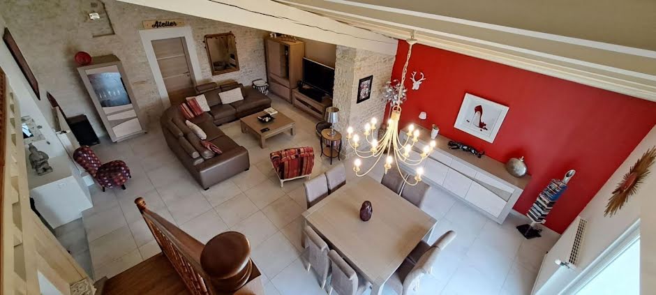 Vente maison 5 pièces 210 m² à Angliers (17540), 698 000 €