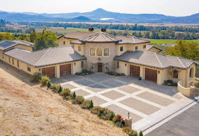 House with pool and terrace 5