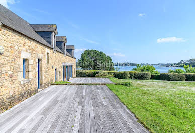 Seaside house with pool and terrace 3