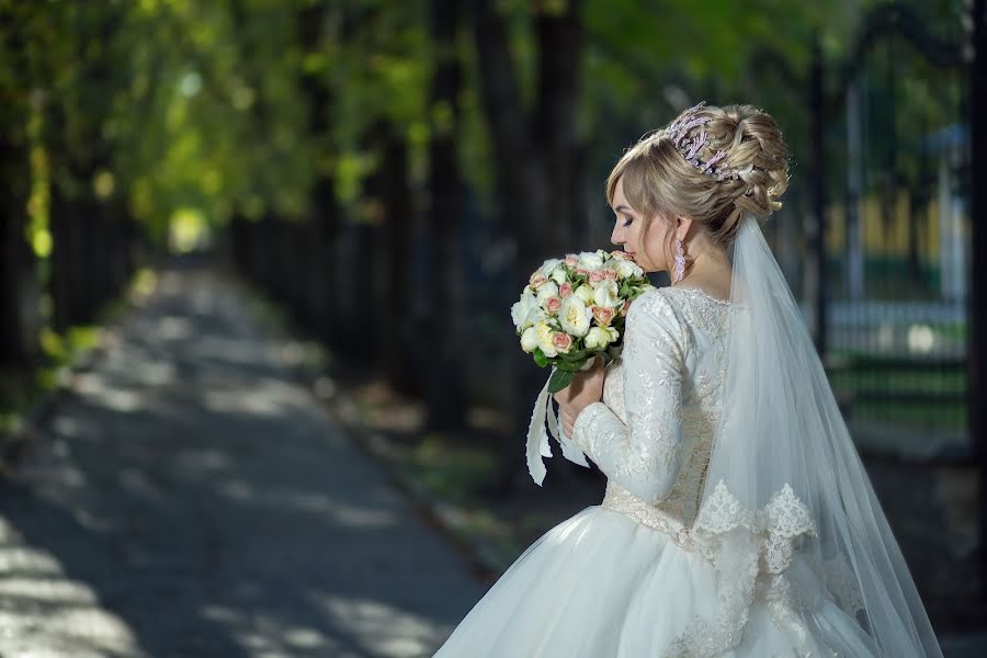 Hääkuvaaja Tatyana Mikhaylova (mikhailovat). Kuva otettu 2. lokakuuta 2017