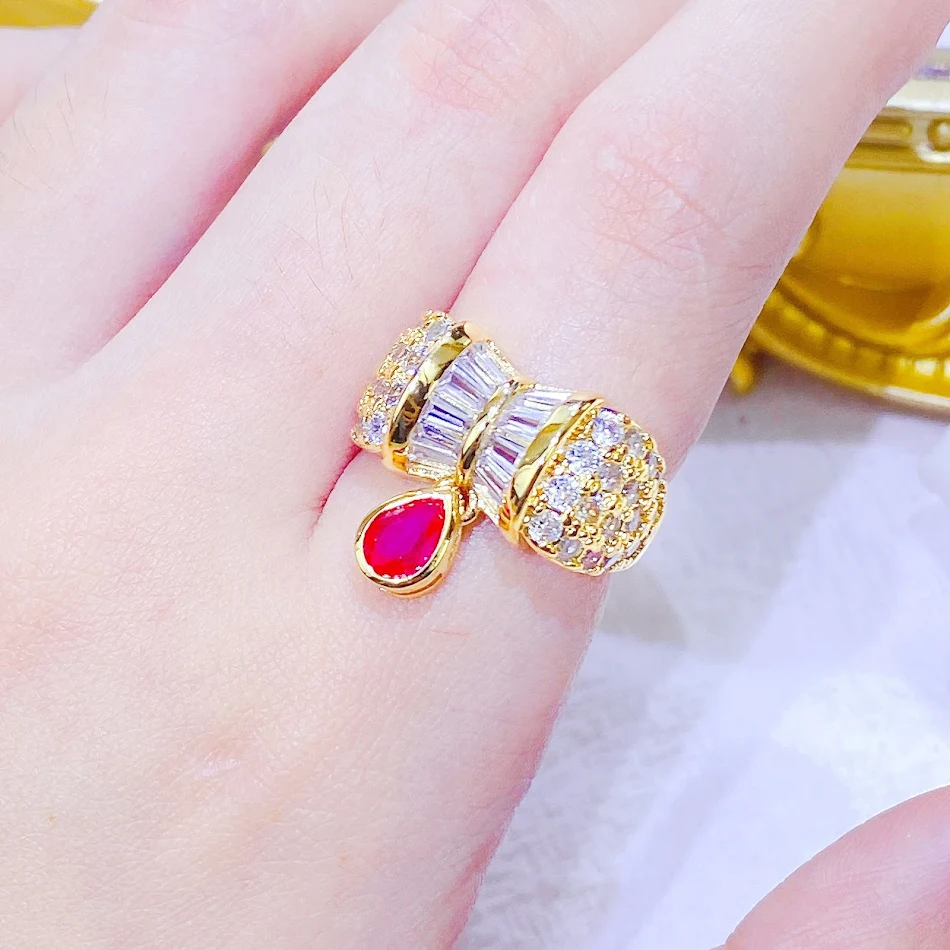 Vintage High Carbon Diamant Zirkoon Ring Vrouwelijk Sieraad Prachtig Design Klassiek Ideaal Geschenk voor Dames.