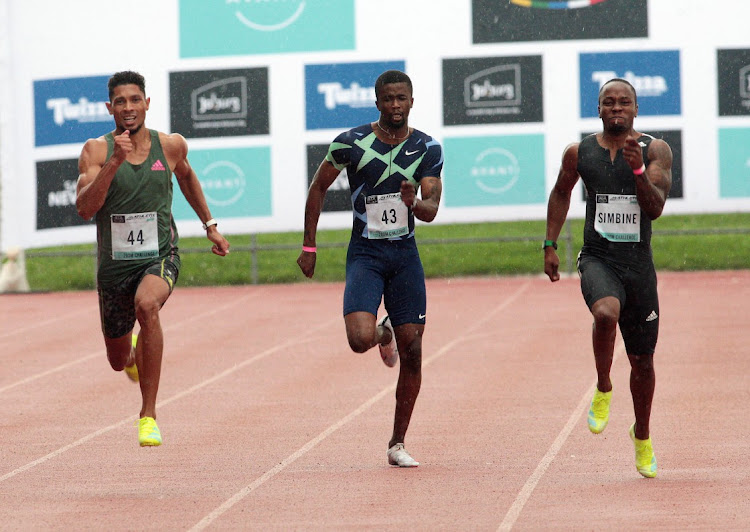 Wayde van Niekerk, Anaso Jobodwana and Akani Simbine competing in the 200m at Ruimsig last year.
