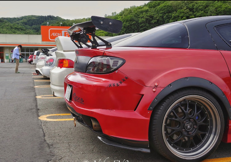 RX-8の愛車の横顔・愛車の横シリに関するカスタム事例の投稿画像2枚目