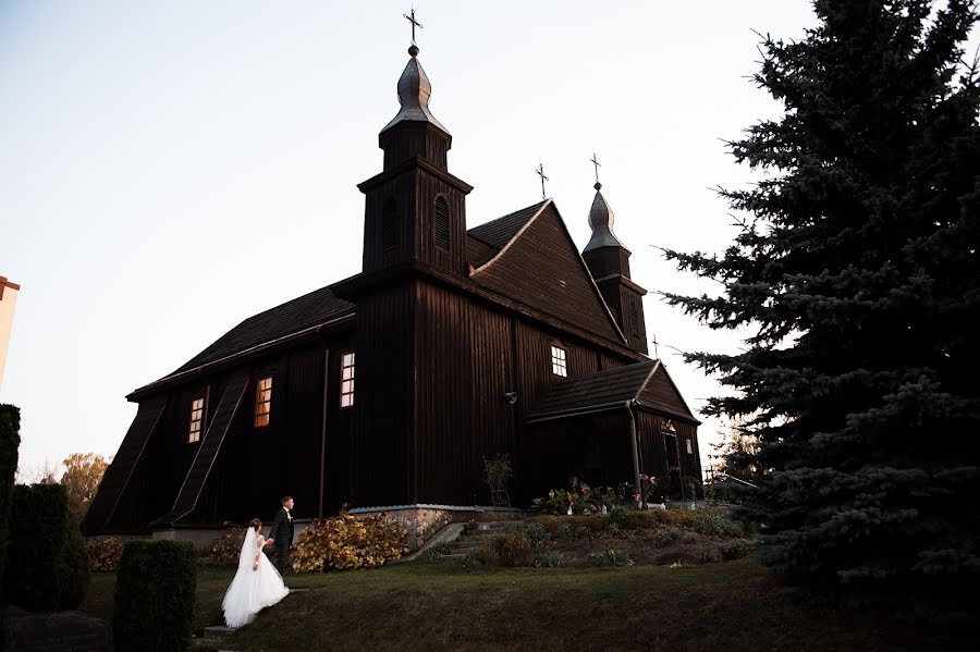 Bröllopsfotograf Denis Ostapuk (denostapuk). Foto av 4 december 2019