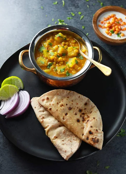 Aloo Chole Budget Thali With Raita