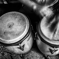 Hand percussion di 