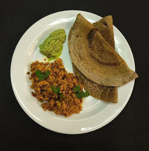 Paneer Bhurji With Buckwheat Dosa