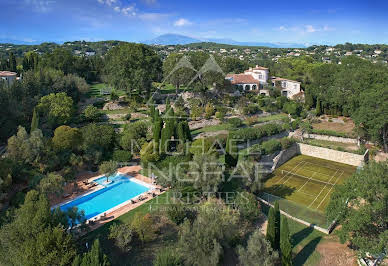 Maison avec piscine 1