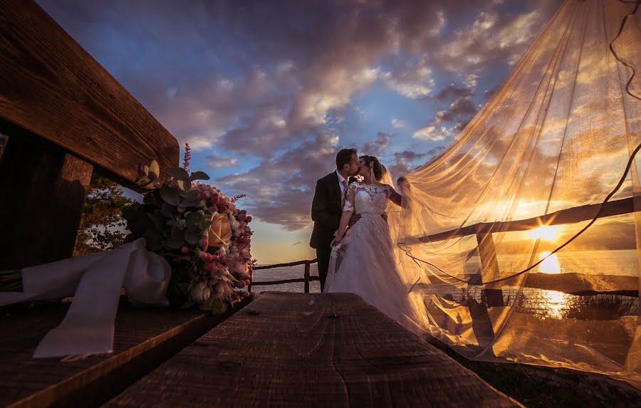 Fotografo di matrimoni Lorenzo Lo Torto (2ltphoto). Foto del 31 ottobre 2019