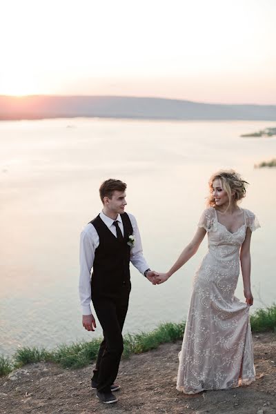 Fotógrafo de casamento Tatyana Katkova (tanushakatkova). Foto de 3 de agosto 2015