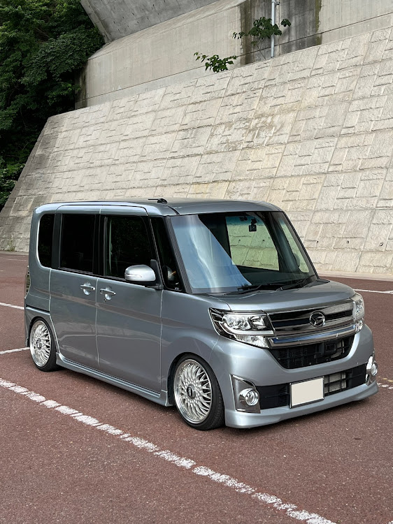 タントカスタムのオイル交換・水洗い・汗ダク・暑い！・水も滴るいいクルマに関するカスタム事例の投稿画像2枚目
