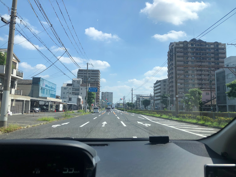 プリウスαの夜勤帰り・洗車‼・低そうにも見えない低くない車・デカいモーター・熱中症に気をつけて!!に関するカスタム事例の投稿画像8枚目