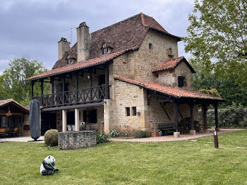 maison à Balaguier-d'Olt (12)