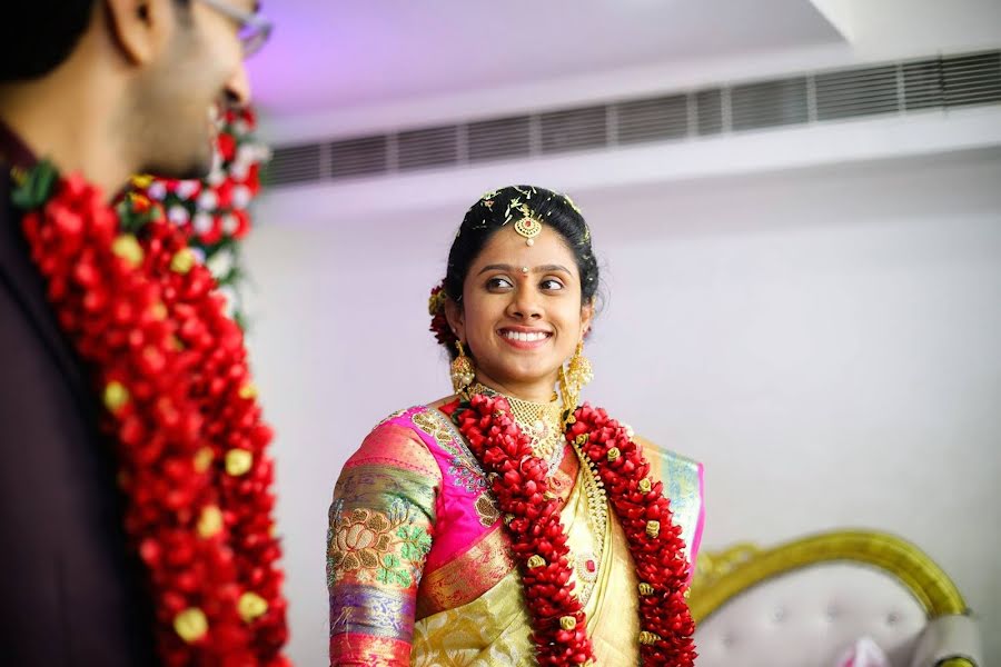 Fotógrafo de casamento Vishnu Shenoy (smsvisionkochi). Foto de 20 de agosto 2021