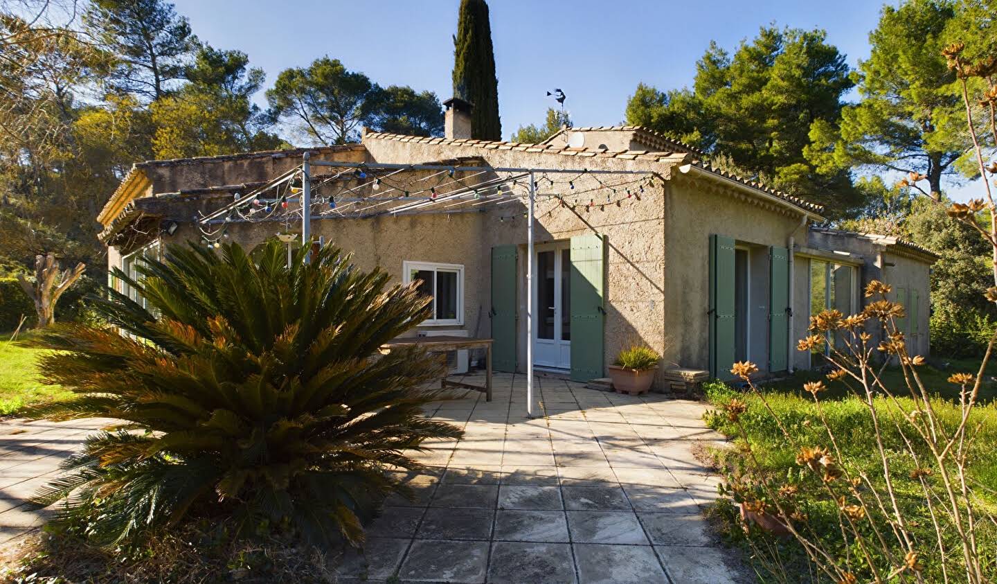 House with pool and terrace Saint-Rémy-de-Provence