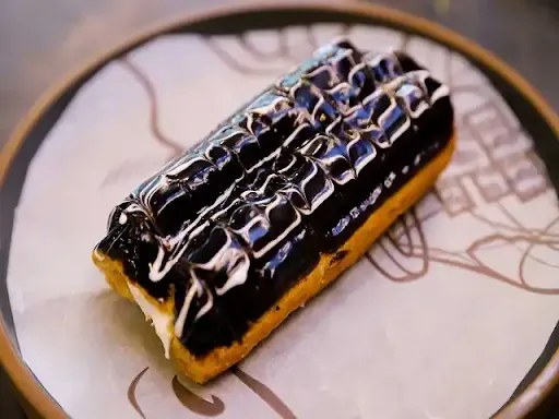 Chocolate Eclair