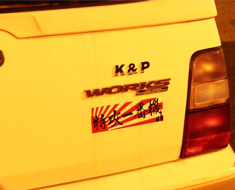 アルトワークスのK&P・エンブレム取付に関するカスタム事例の投稿画像2枚目