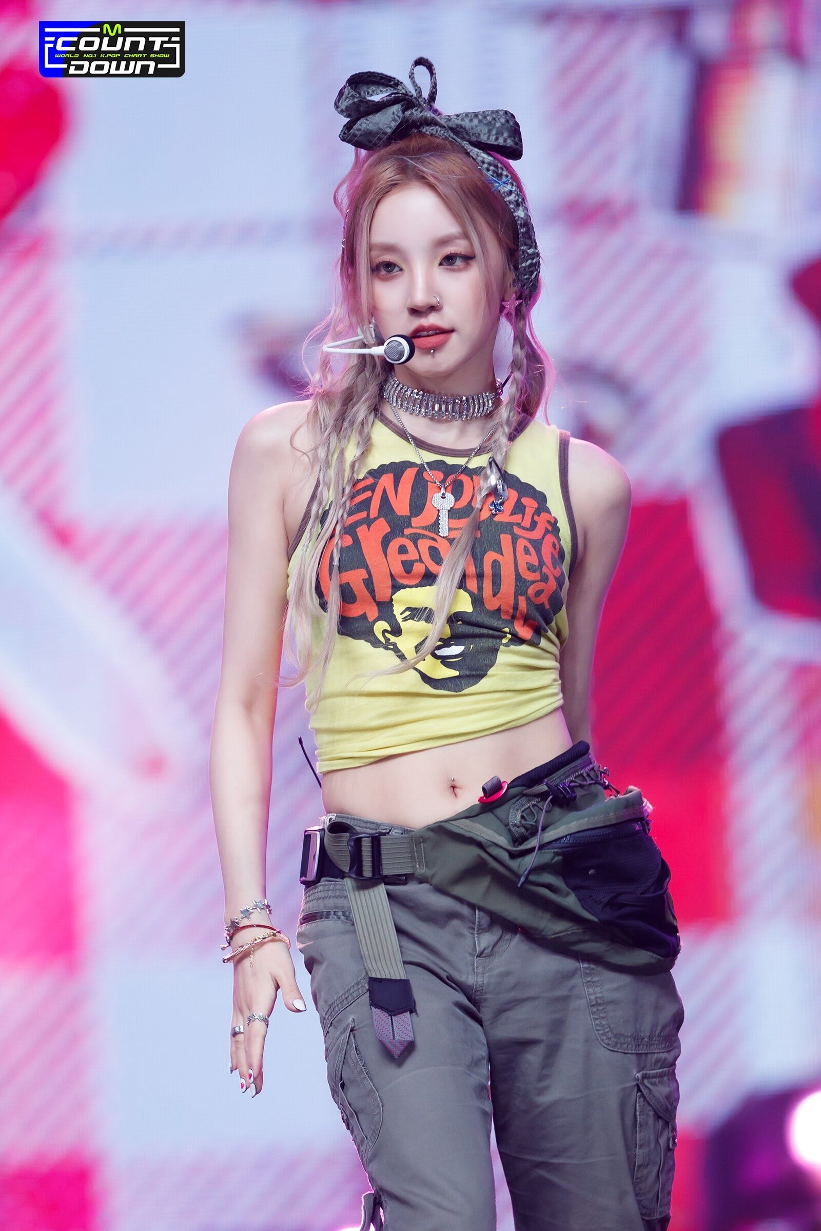 230525-G-I-DLE-Yuqi-Queencard-at-M-COUNTDOWN-documents-7