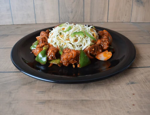 Veg Hakka Noodles With Gobi Chilli