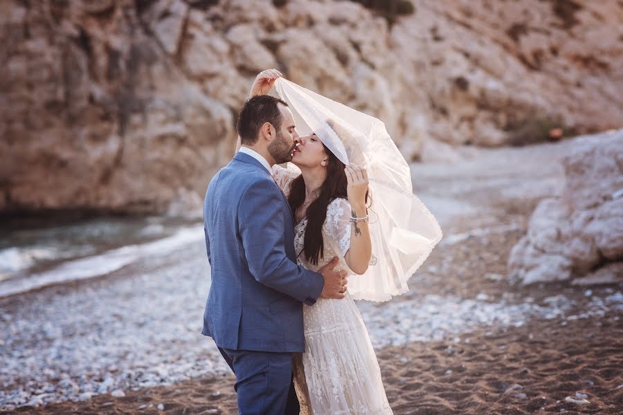 Fotógrafo de casamento Nataliya Serebrennnikova (nataliaculibrk). Foto de 27 de novembro 2019