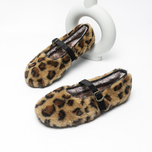 Title 6, Fleece-lined platform round toe large size wome...