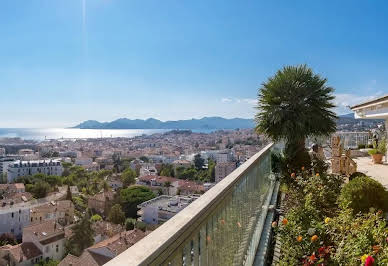 Apartment with terrace 1