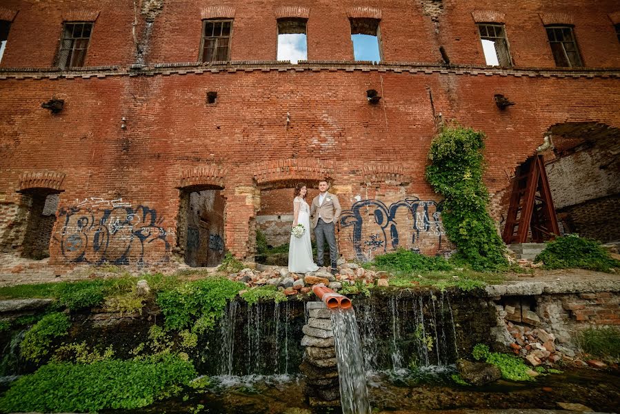 Fotograf ślubny Denis Pazyna (poctob). Zdjęcie z 8 stycznia 2020