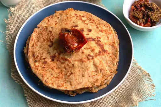 Aloo Pyaaz Egg Parantha