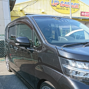 ムーヴカスタム LA150S