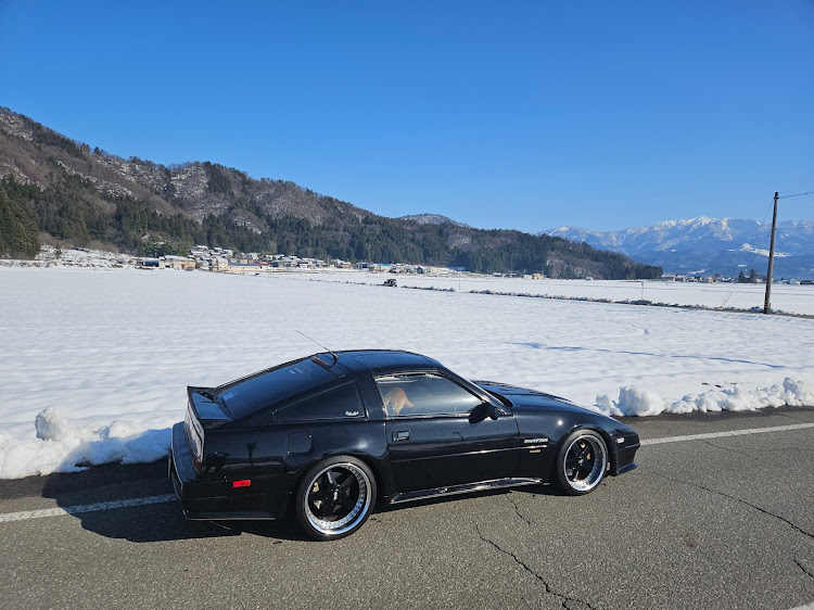 レパードのZ31・今年もよろしくお願いしますに関するカスタム事例の投稿画像2枚目