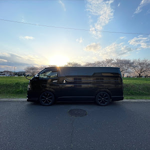 ハイエースバン KDH201V