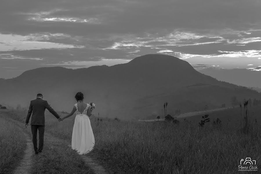 Fotógrafo de casamento Tom Oliveira (pontoclick). Foto de 27 de fevereiro 2017