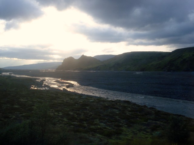 Senderismo desde Skogar a Thorsmörk por el puerto de Fimmvörduhals. - SORPRENDENTE ISLANDIA (44)