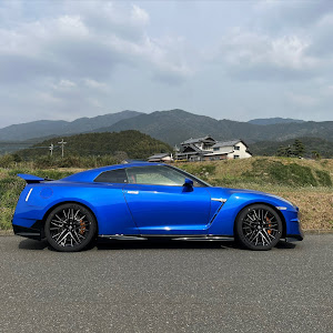 NISSAN GT-R R35