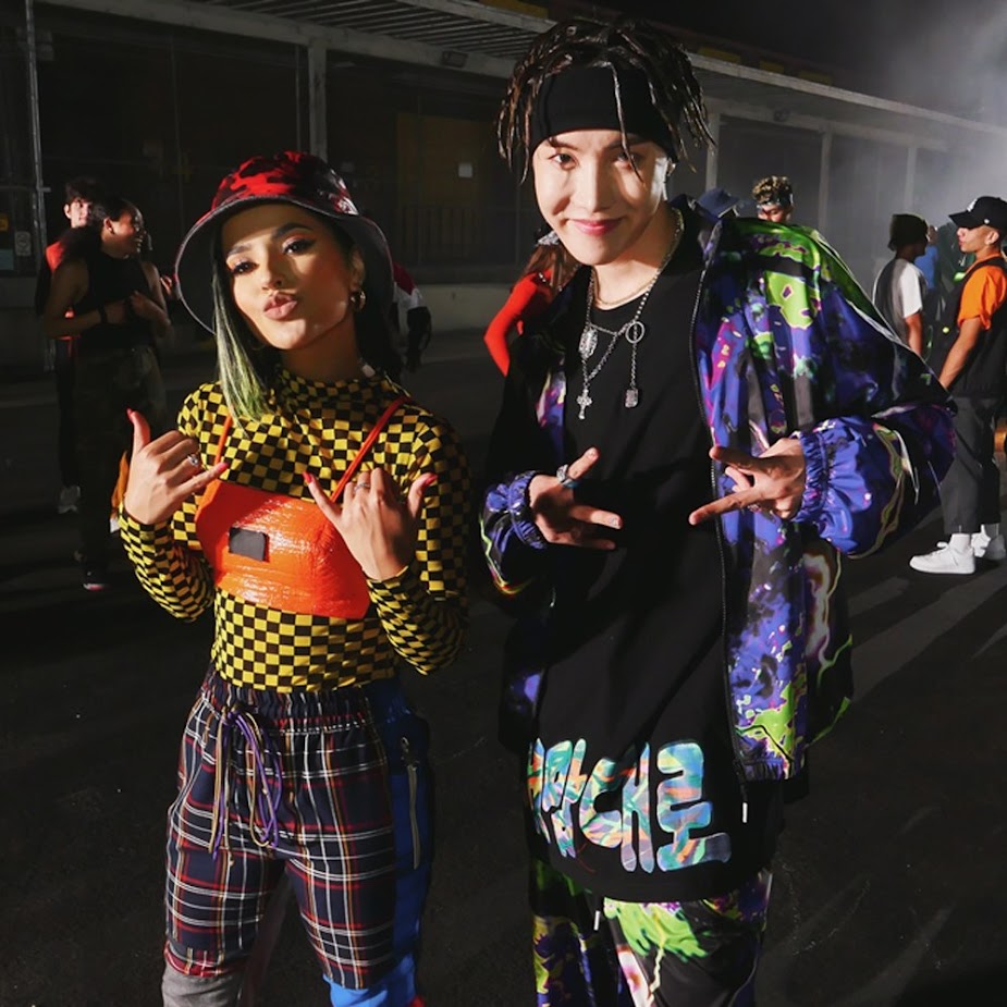 00-promo-becky-g-j-hope