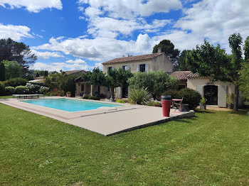 maison à Eygalières (13)