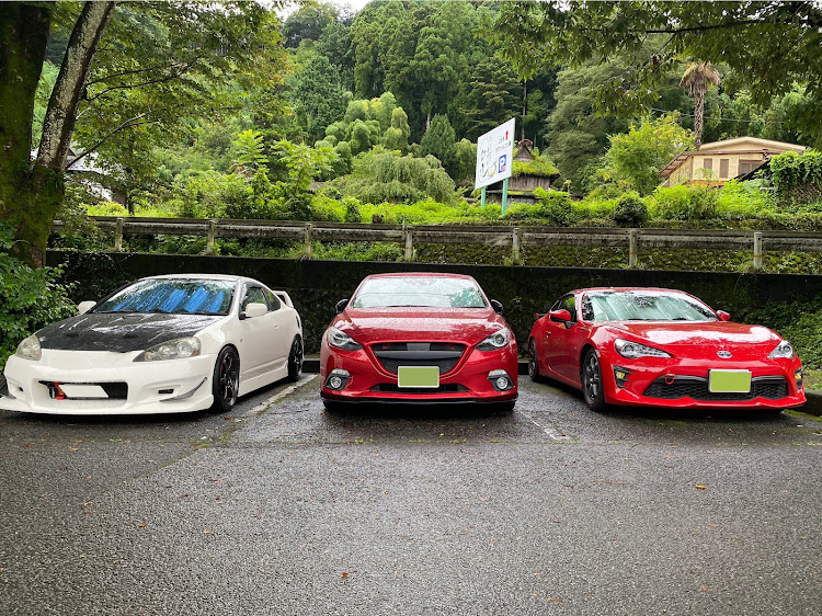 アクセラスポーツのお盆休み・大雨に気をつけて！・アクセラスポーツ(ハッチバック)・86 zn6・インテグラtypeRに関するカスタム事例の投稿画像1枚目