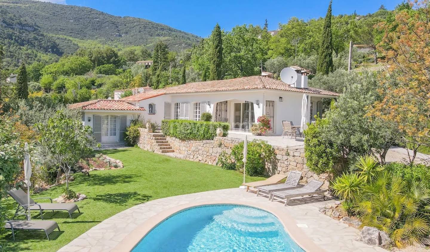 Maison avec piscine et jardin Seillans