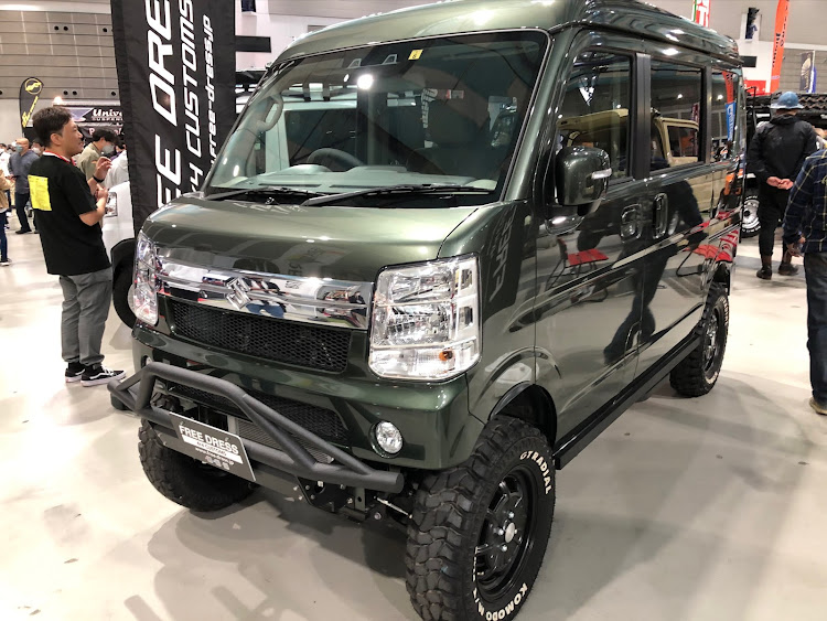 エブリイワゴンの東北カスタムカーショー・クールレーシング・リバティーウォーク・夢メッセみやぎ・長谷川史歩理に関するカスタム事例の投稿画像5枚目