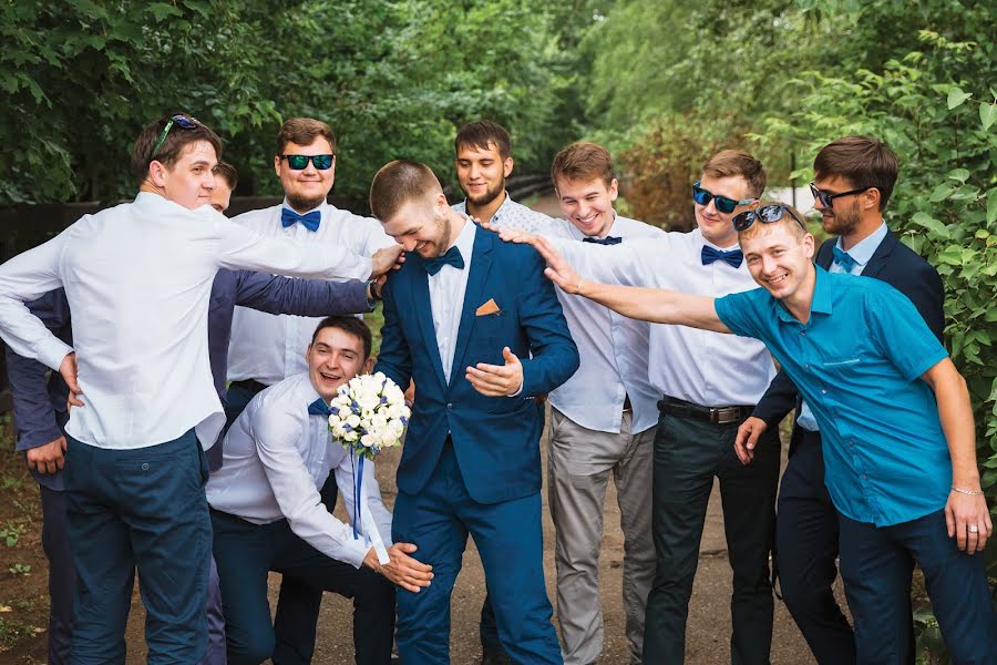 Fotógrafo de casamento Oleg Novikov (novikov1974). Foto de 1 de março 2019