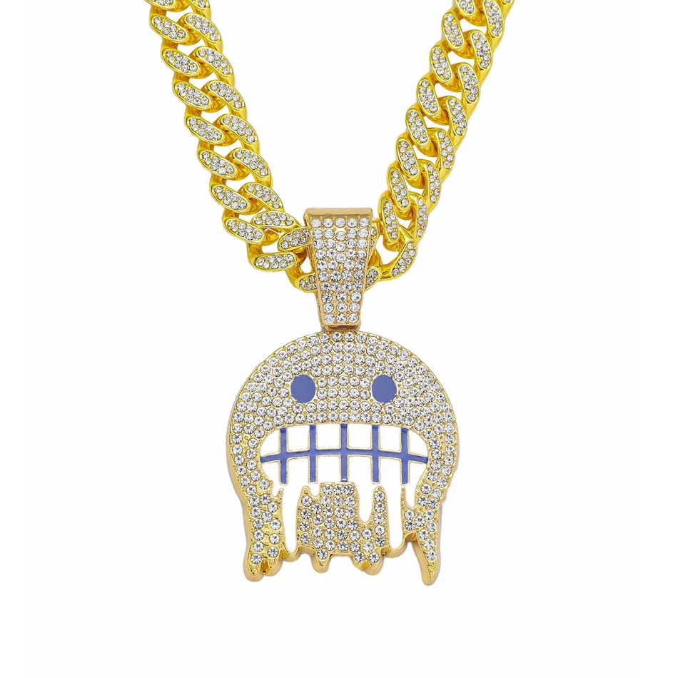 Colgante de Cara de Hielo Cadena Cubana Diamantes Hip Hop Accesorios para Orejas Hipster. Destaca tu estilo con esta joya única y brillante.