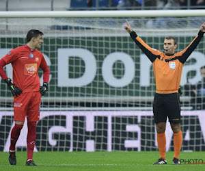 VAR in het oog van de storm met drie afgekeurde goals en penalty, maar Gent en Antwerp spelen gelijk