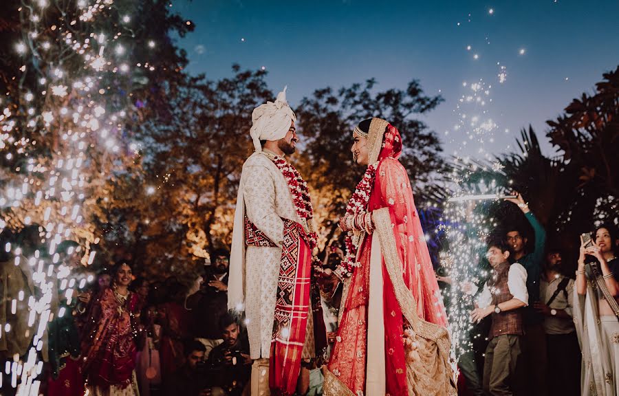 Fotógrafo de casamento Zurich Shah (papertalesstudio). Foto de 17 de setembro 2019