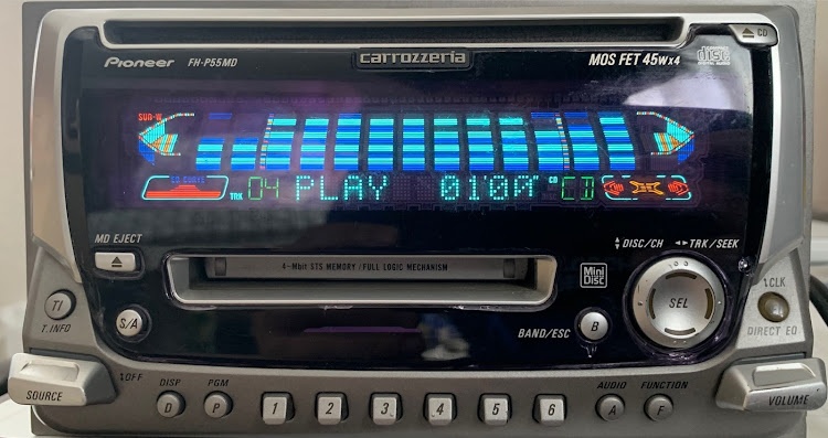 ランサーセディアワゴンのcarrozzeria・Pioneer・MDデッキ・セディアワゴン・ランサーセディアワゴンに関するカスタム事例の投稿画像1枚目