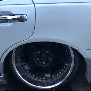 グロリア Y33型