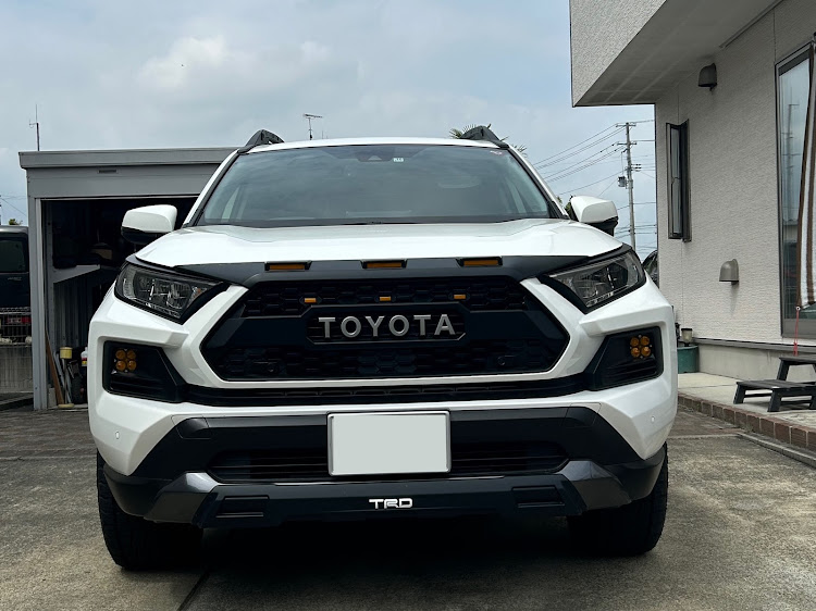 RAV4のいつもコメントいいねありがとうございます🙇・東北　rav4乗り・宮城県・オートライトセンサーカバー交換・アームレストカバーに関するカスタム事例の投稿画像3枚目