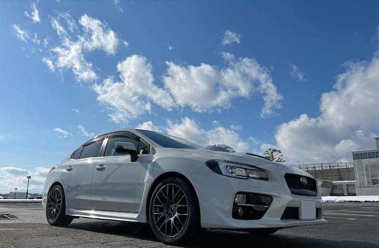 WRX S4のWRX S4・#スバル・SSR・GTV04・フロントフェンダーで魅せろ！に関するカスタム事例の投稿画像1枚目